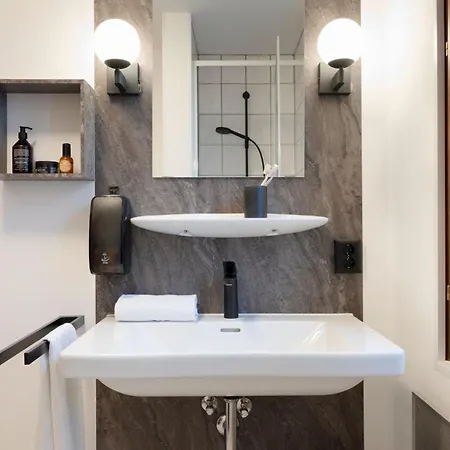 Hotel Fontana *