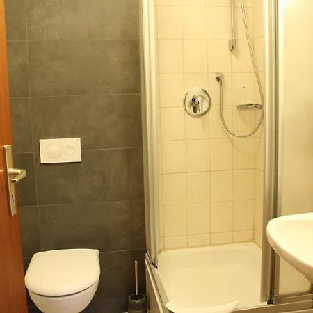Hotel Fontana *